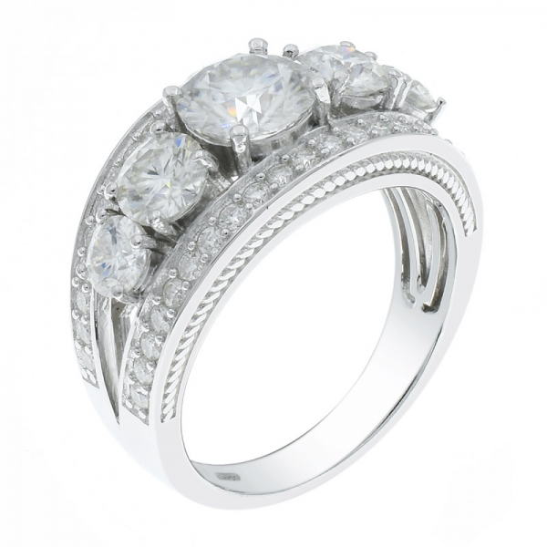 925 Sterling Silber faszinierender weißer CZ Ring 