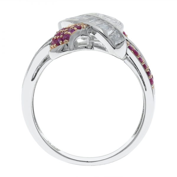 925er Silber, roter Korund und weißer Zirkonia-Ring 