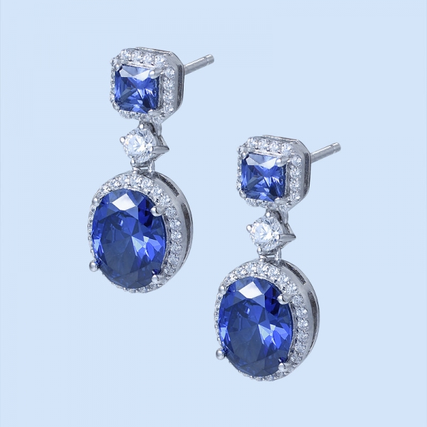 ovales blaues Tansanit-Rhodium über trendigen silbernen Ohrringen für Damen 