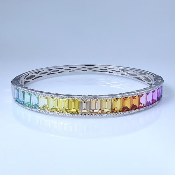 Multi-Color Simulieren Saphir Rhodium über Sterling Silber Regenbogen Charm Armreif 