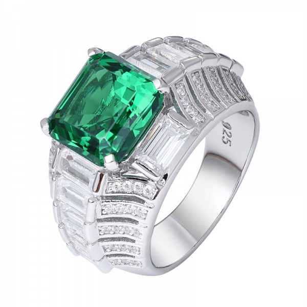 Asscher schuf grünes Smaragd-Rhodium über einem Ehering aus Sterlingsilber 
