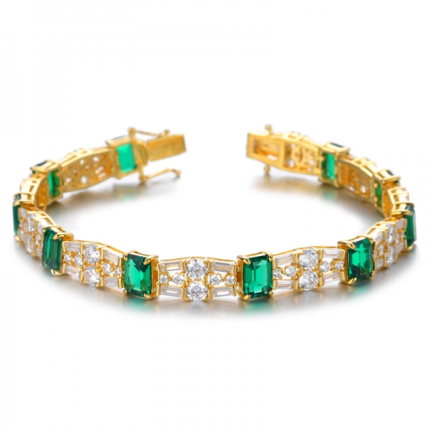 Grün simulierter Smaragd 18 Karat Gelbgold vergoldetes Silber 7-Zoll-Armband
 