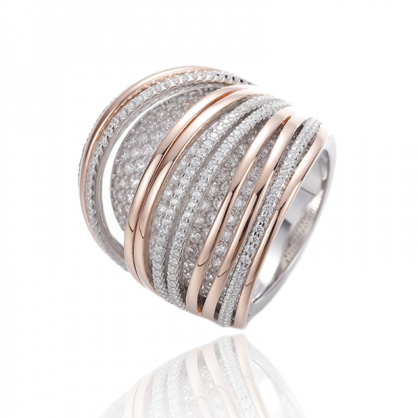 Runder roter Korund und weißer kubischer Zirkon-Rhodium-Silberring 
