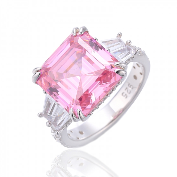 Asscher Ring aus Rhodium-Silber mit kubischen Zirkonen in Rosa und Weiß 