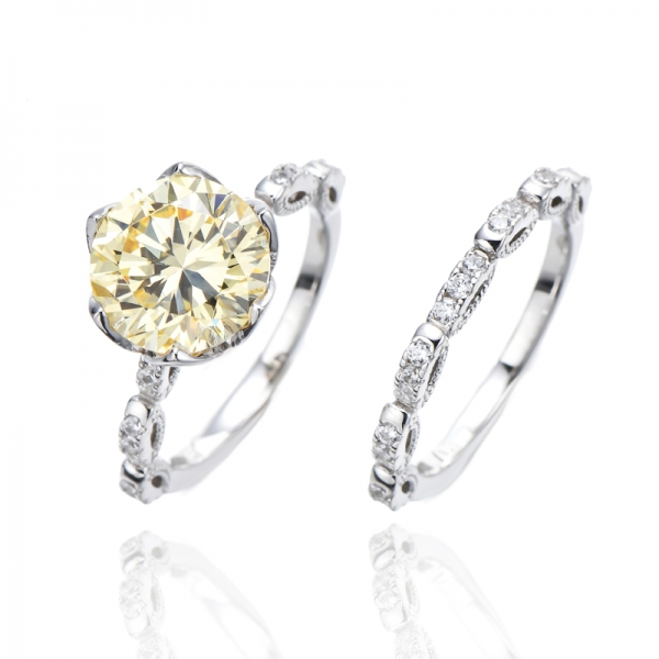 Ring aus rhodiniertem Silber mit rundem, gelbem und weißem Kubikzircon und Diamanten 