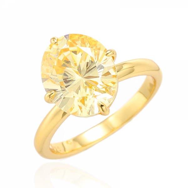 Ovaler, gelber, kubischer Zirkon-Silberring mit Diamant und Vergoldung 