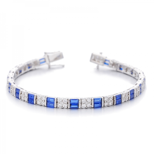 Baguetteblaues Nano- und rundes weißes Zirkonia-Rhodiniertes Silberarmband 