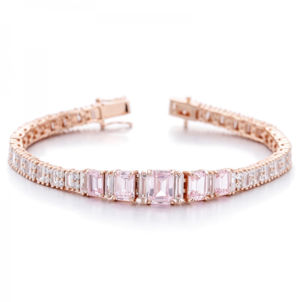 Silberarmband mit rosa Diamanten im Smaragdschliff und weißen Zirkonia im Baguetteschliff und Roségoldbeschichtung 