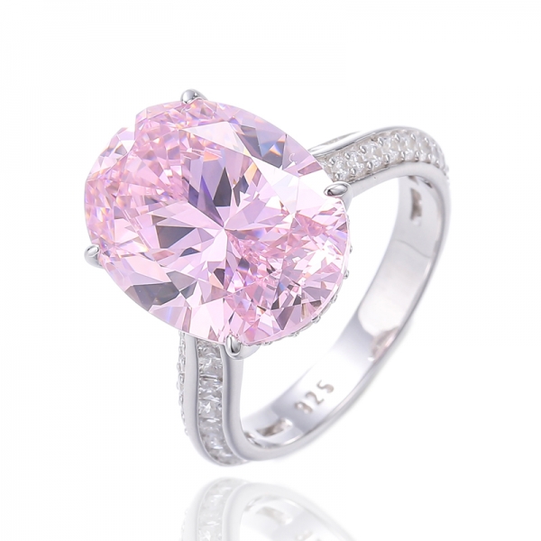 Ovaler Ring aus rhodiniertem Silber mit rosa Diamanten und quadratischem weißen Zirkonia 