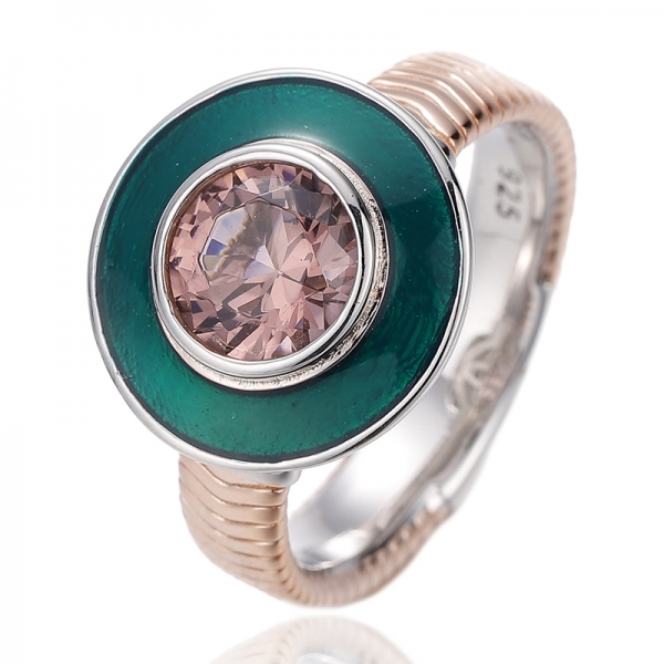 Runder Silberring mit weißem Cubic Zirkonia und schwarzem Emaille und zweifarbiger Beschichtung 