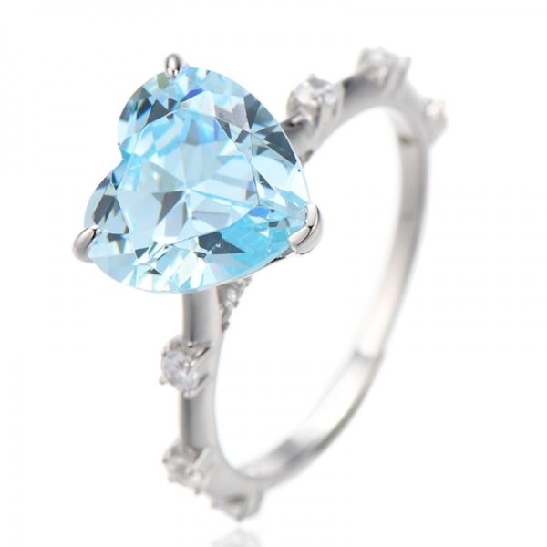 Herzförmiger Diamant blau und runder weißer Zirkonia Rhodium Silberring 
