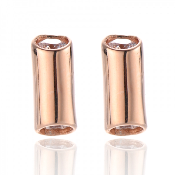 925er Silberohrring mit rundem weißen Zirkonia und Roségoldbeschichtung 