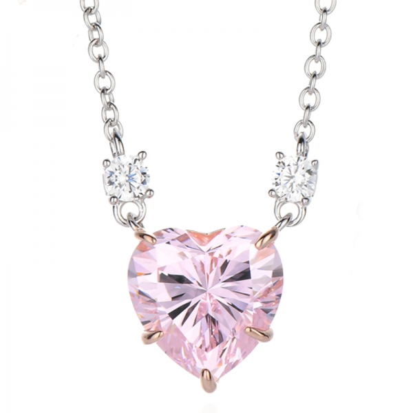 Herzförmige Halskette aus rosa Diamanten und runden weißen Zirkoniasteinen mit zweifarbiger Beschichtung 