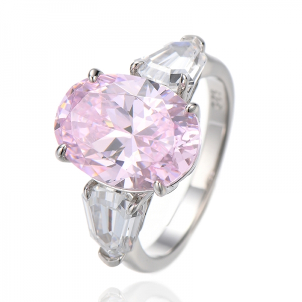 Ovaler Ring aus rhodiniertem Silber mit rosa Diamanten und siebeneckigem weißen Zirkonia 
