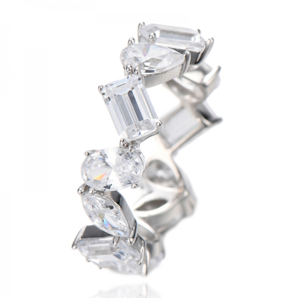 Marquise- und ovaler Eternity-Ring aus rhodiniertem Silber mit weißem Zirkonia 