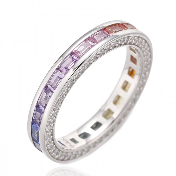 Baguette-Regenbogen- und runder weißer Zirkonia-Ewigkeitsring aus rhodiniertem Silber 